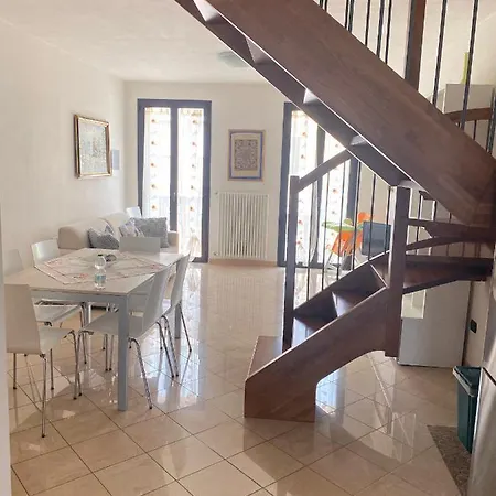 Casa Cuore - Pets - Fronte Ospedale Sacro Cuore アパート