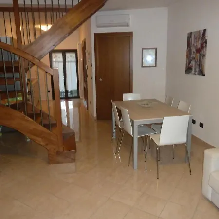 Casa Cuore - Pets - Fronte Ospedale Sacro Cuore Lägenhet Negrar
